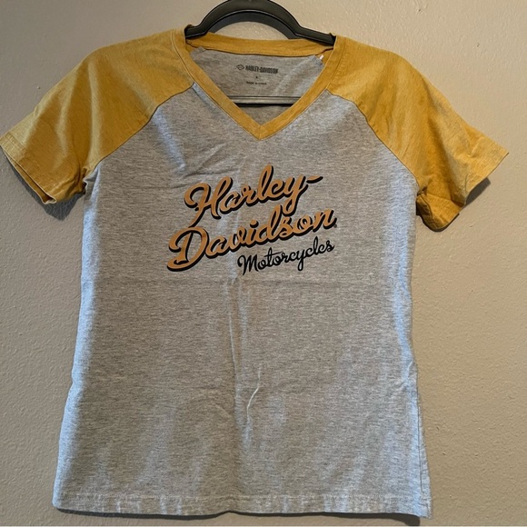 Harley Davidson Yellow Women Small V-neck - Picture 1 of 4